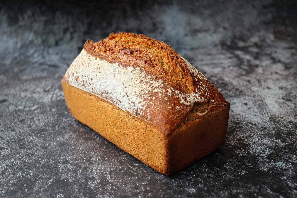 pain au levain et farine de petit épeautre entière biologique, goût de noisettes.