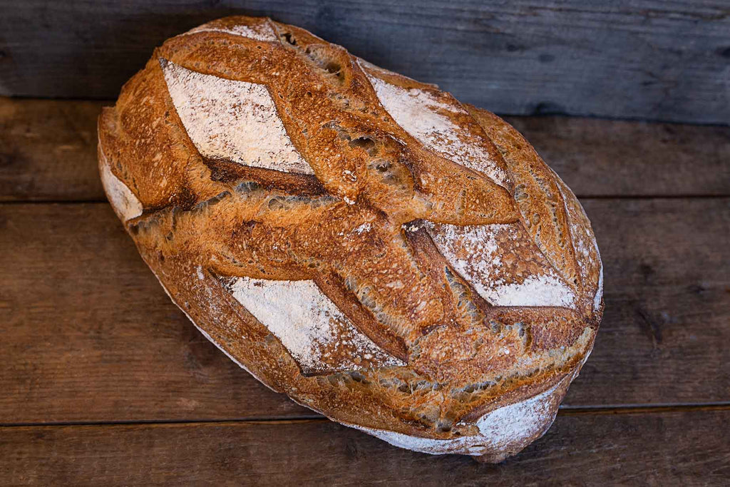 Patriarche : pain au levain à longue fermentation fabriqué avec de la farine de blé et seigle du Québec